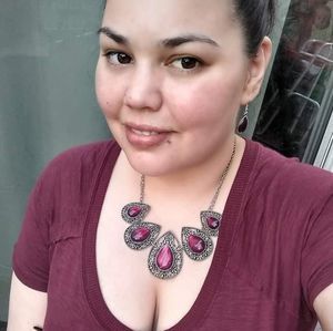 Meet your Posher, Trameena